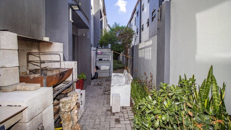 2 Bedroom Property for Sale in Parklands East Western Cape